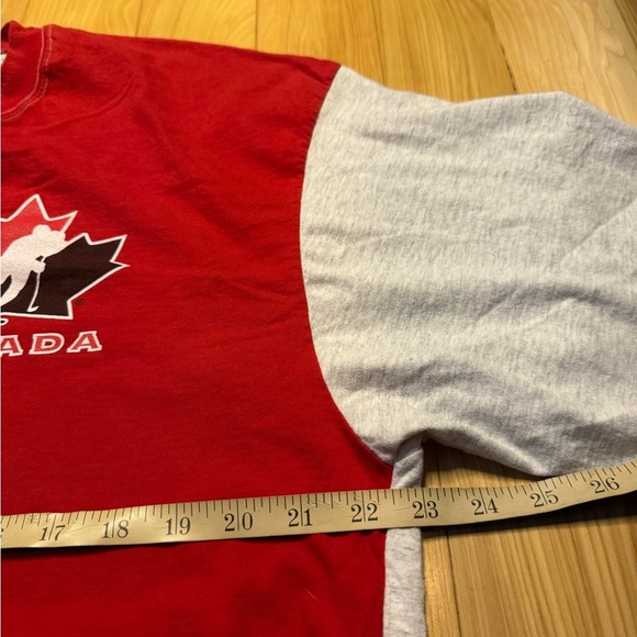 Vintage Team Canada T-Shirt - Picture 5 of 6